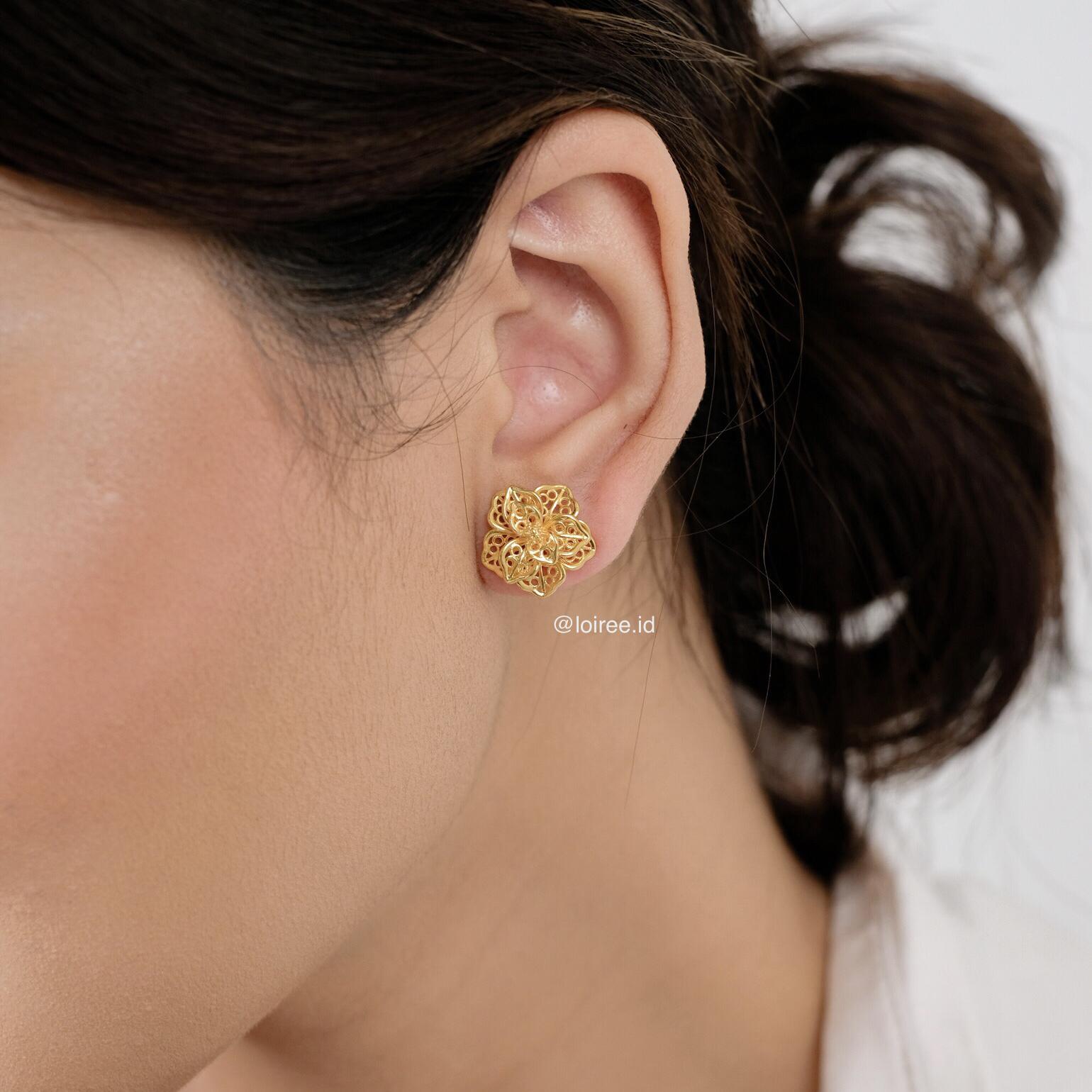 ASTERIA Flower Stud Bridal Earrings - Gold Plated