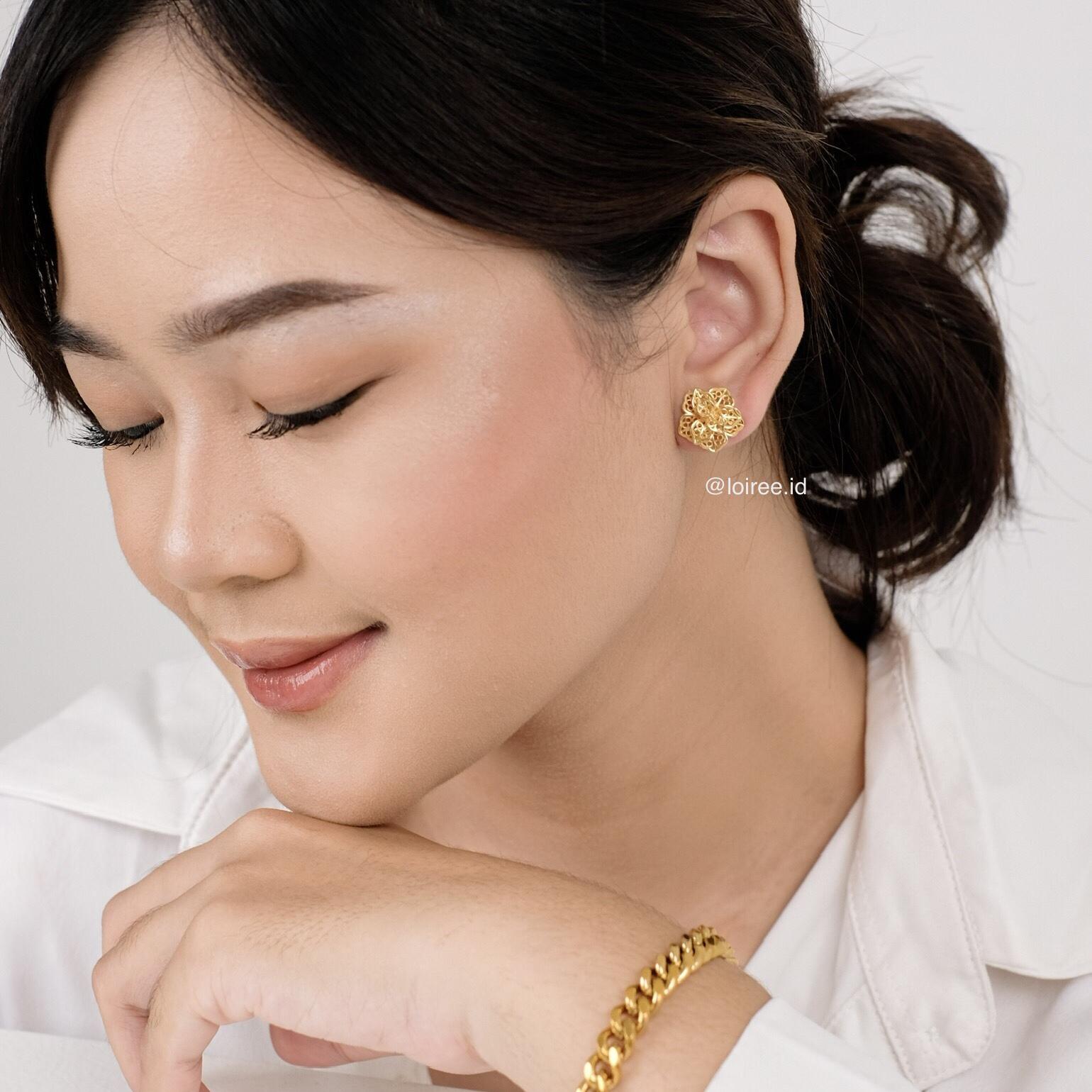 ASTERIA Flower Stud Bridal Earrings - Gold Plated