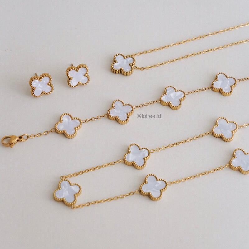 MEADOW | Everyday - Gold Plated Clover Necklace Earrings Bracelet Set