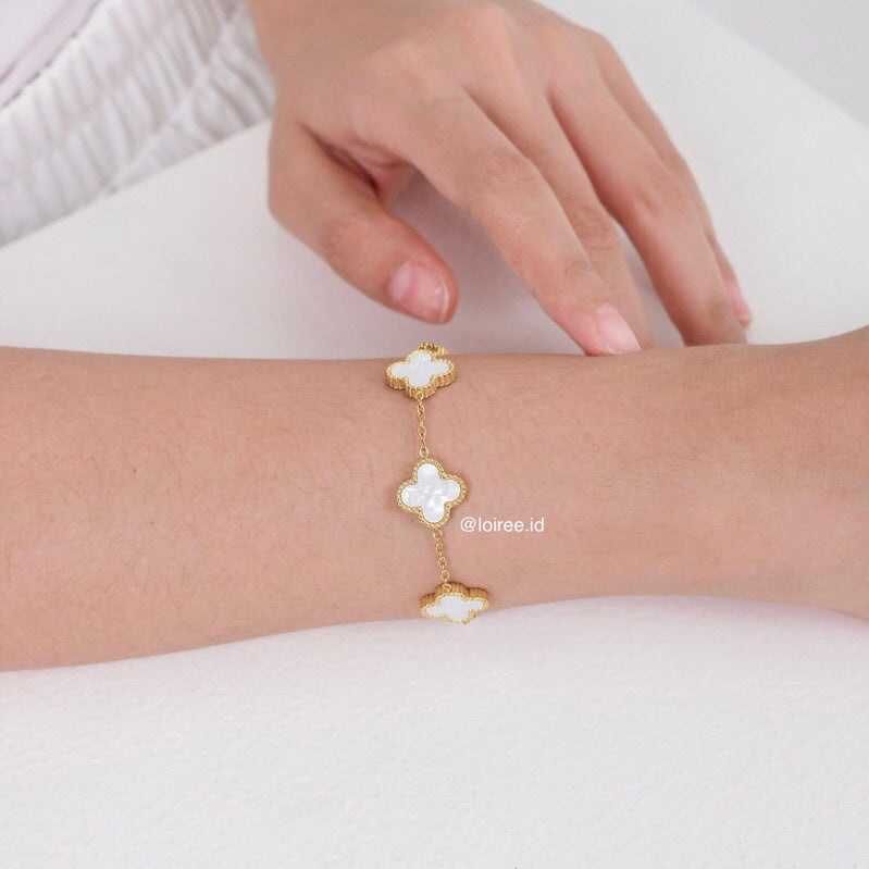 MEADOW | Everyday - Gold Plated Clover Necklace Earrings Bracelet Set