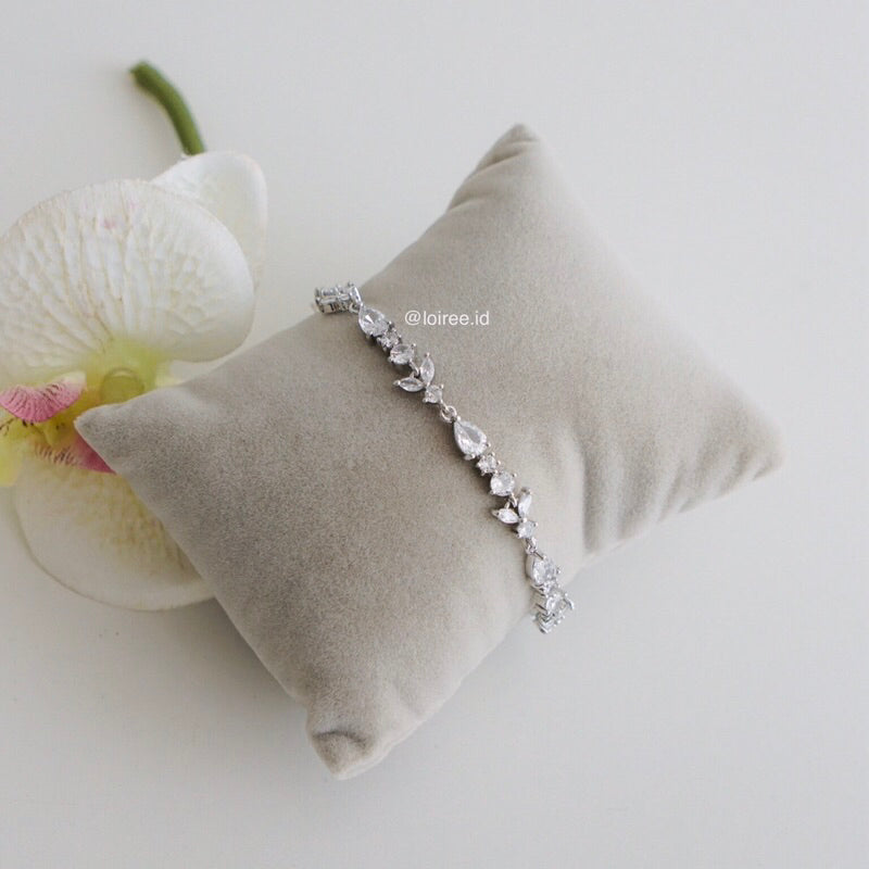 HARLOW Bracelet - Zirconia Paved Bracelet