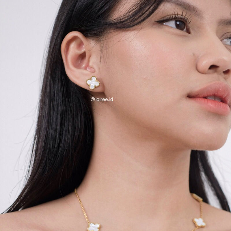 MEADOW | Everyday - Gold Plated Clover Necklace Earrings Bracelet Set