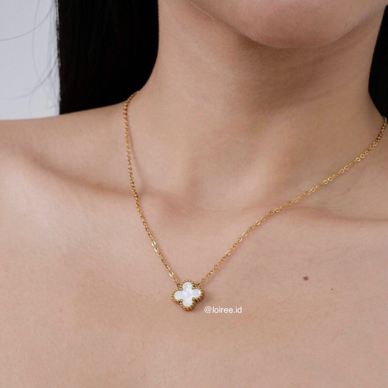 MEADOW | Everyday - Gold Plated Clover Necklace Earrings Bracelet Set