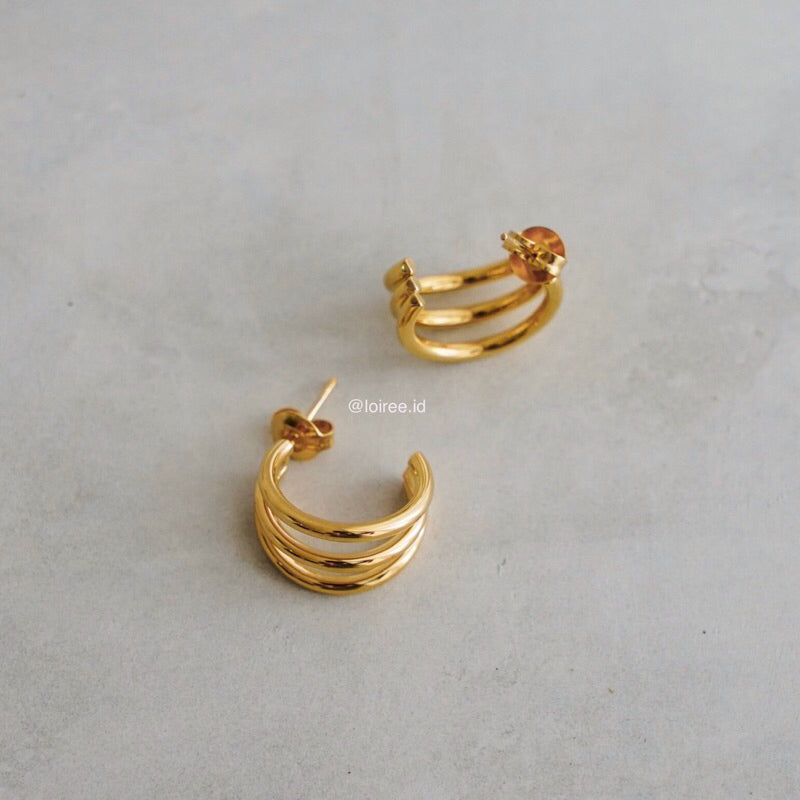 THEO Three-Line Hoop Earrings - Gold Plated