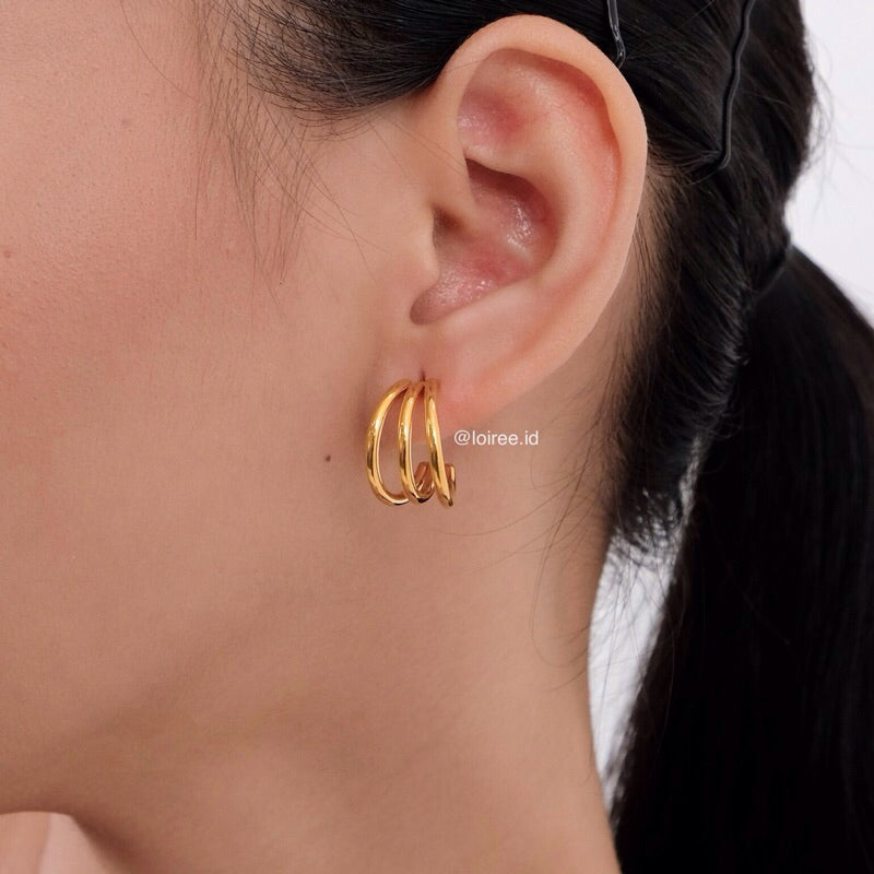 THEO Three-Line Hoop Earrings - Gold Plated