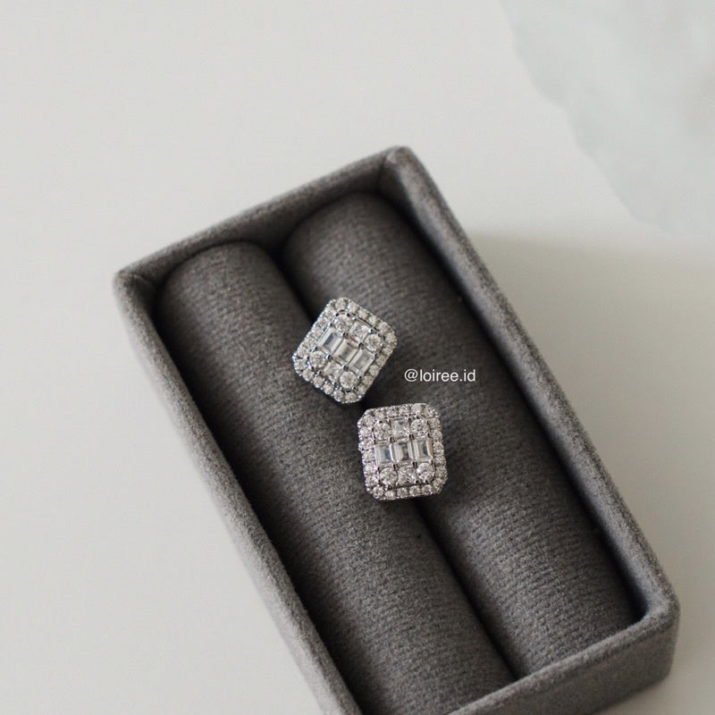 ANAZ Zirconia Rectangle Stud Earrings