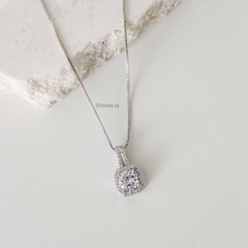 TEORA Zirconia Round Cut Halo Setting Bridal Necklace - Wedding