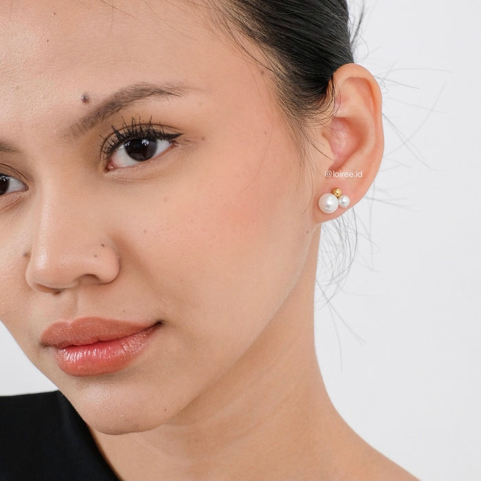 AILA Small Golden Pearls Earrings - Gold Plated