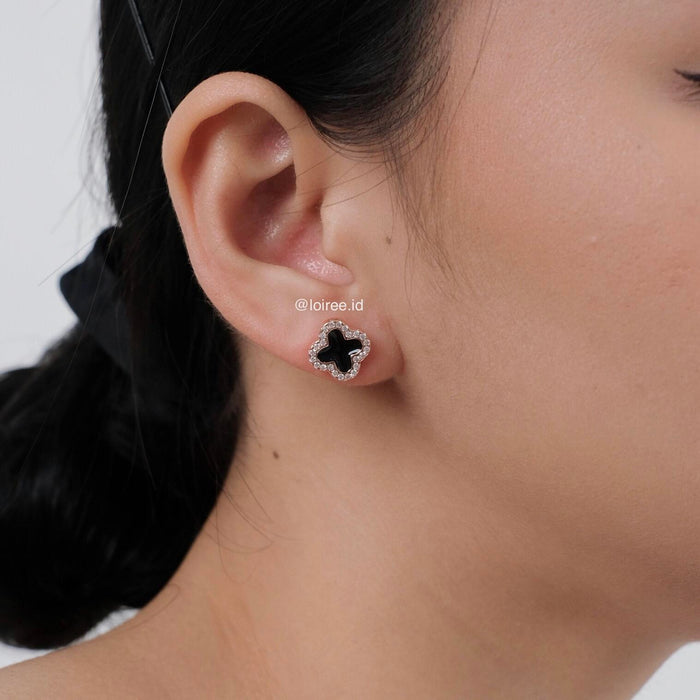 ALEJA Zirconia Clover Daily Earrings