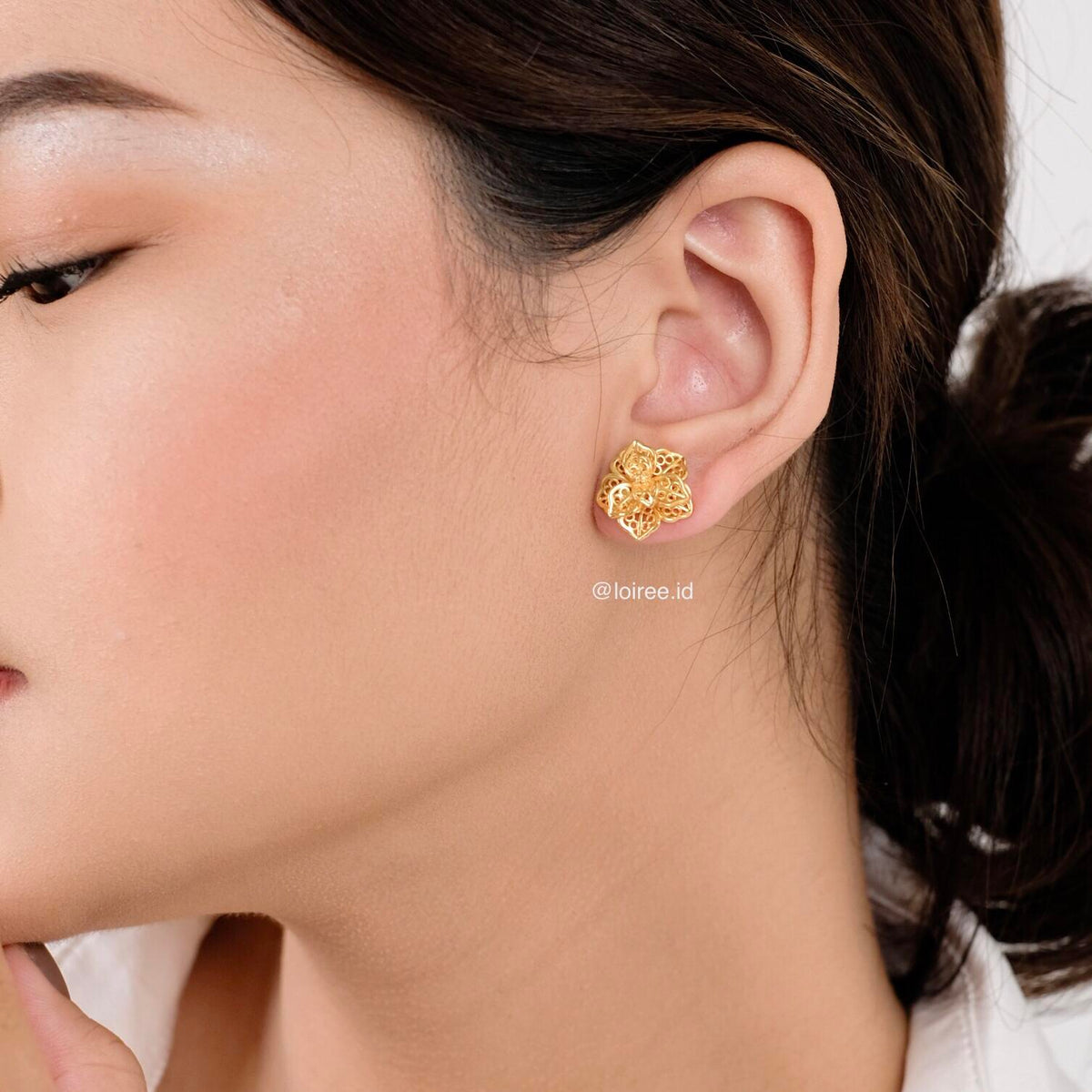 ASTERIA Flower Stud Bridal Earrings - Gold Plated