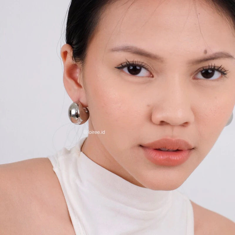 YUME Round Chunky Stud Earrings - Gold Plated
