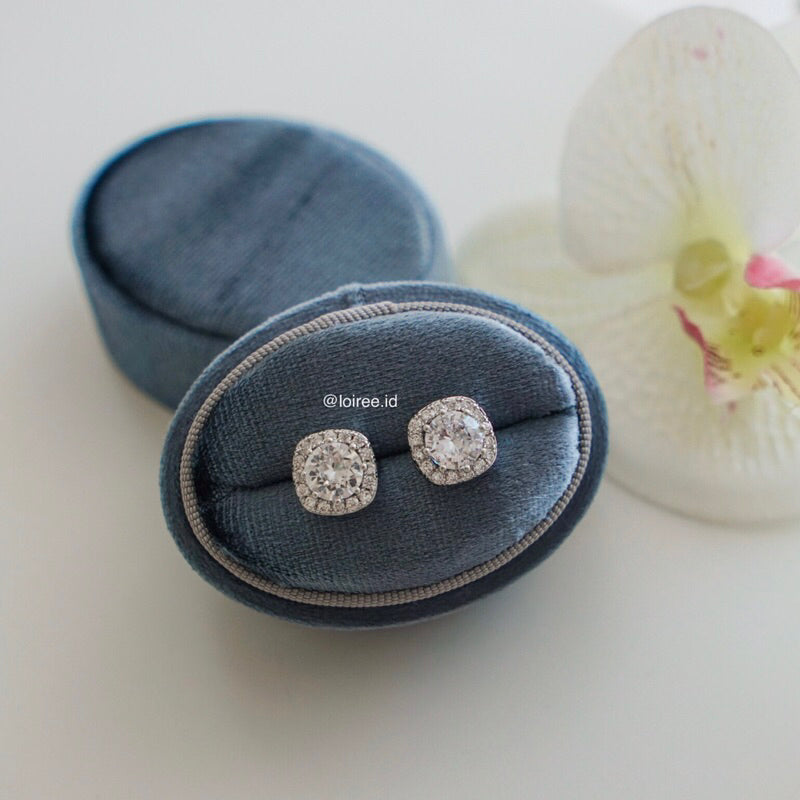 HANA Zirconia Stud Bridal Earrings