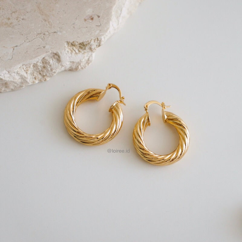 KIRA | Everyday - Gold Plated Twisted Thick Hoop Earrings - Anting Wanita