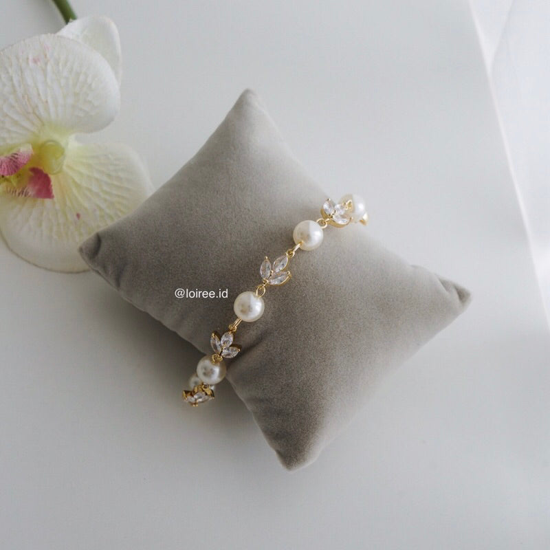 PALMER Bracelet - Gold Plated Zirconia Pearl Bracelet
