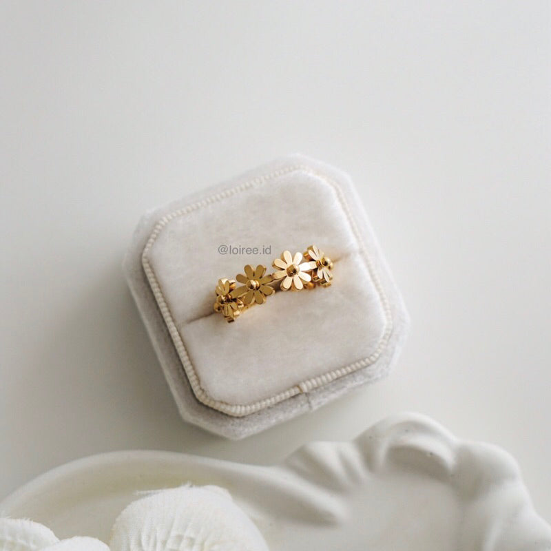 FEI | Lunar - Gold Plated Flower Adjustable Ring