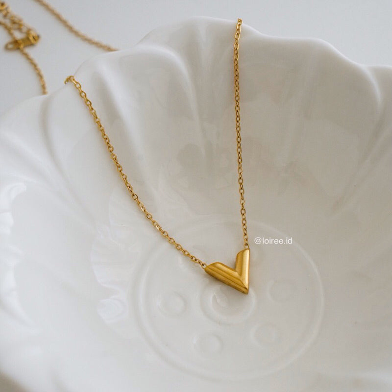 V Pendant Chain Necklace - Gold Plated