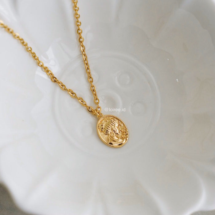 LADY VINTAGE Pendant Chain Necklace - Gold Plated