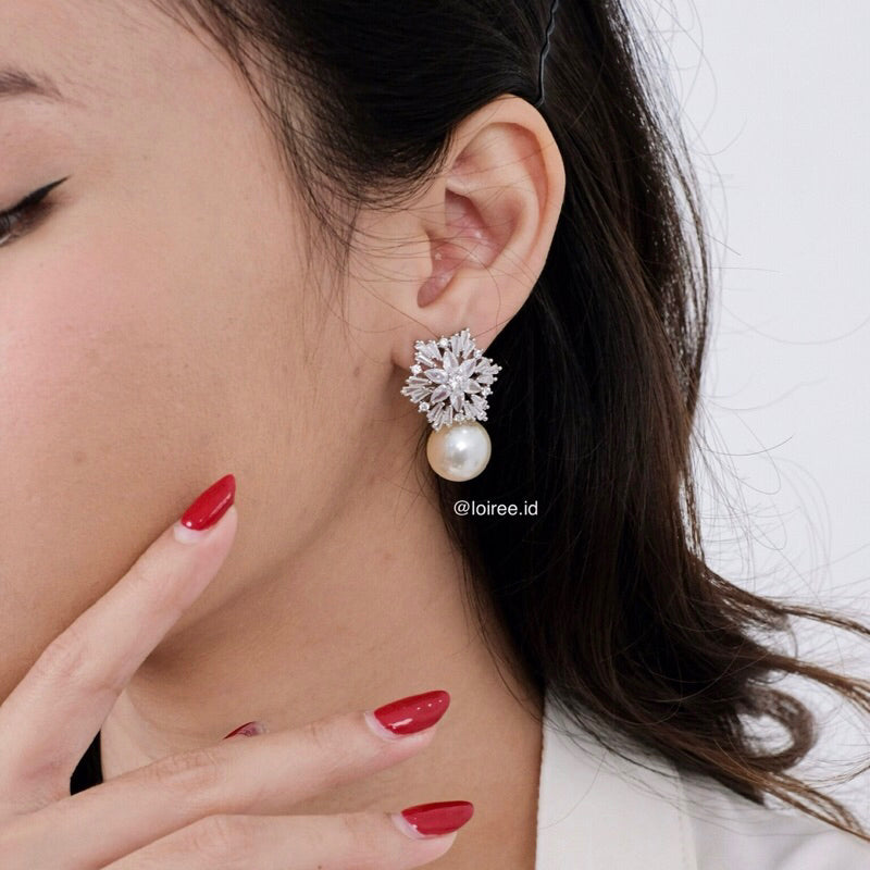 MALIKA | Raya - Zirconia Pearl Stud Earrings