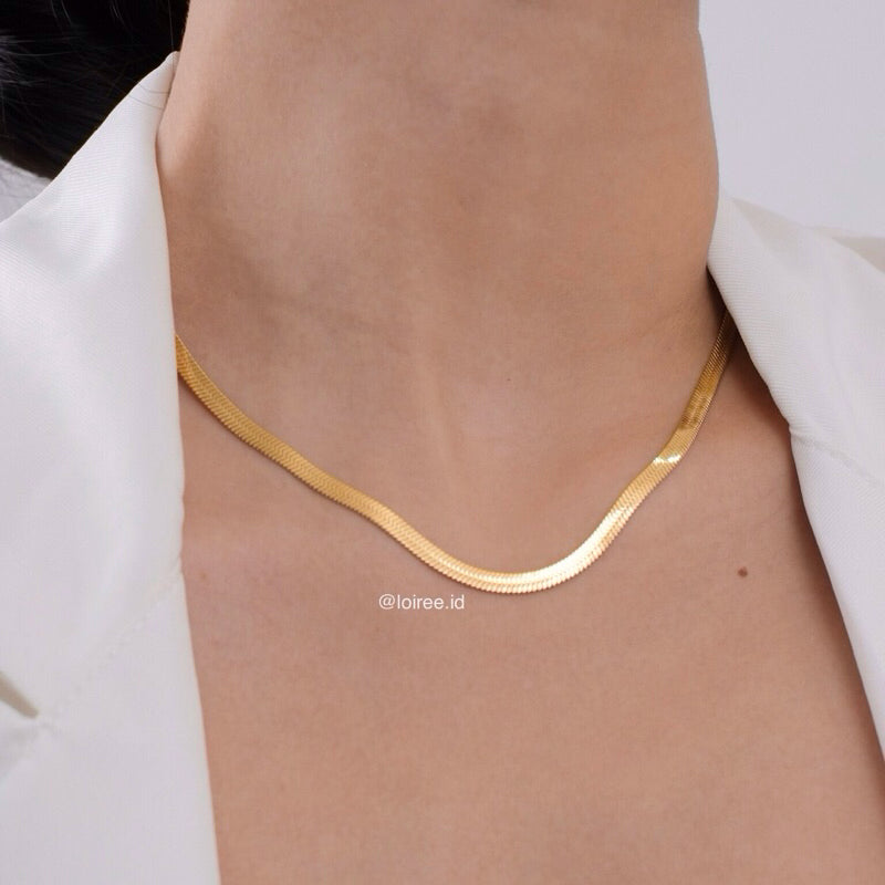 CADEN Herringbone Snake Necklace - Gold Plated
