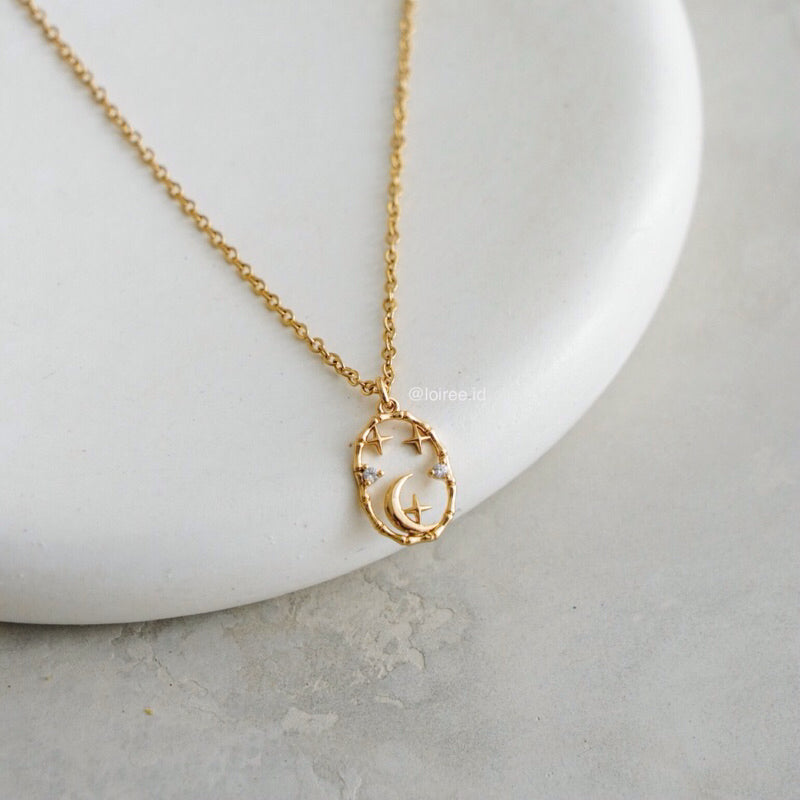 NIGHT SKY Pendant Chain Necklace - Gold Plated