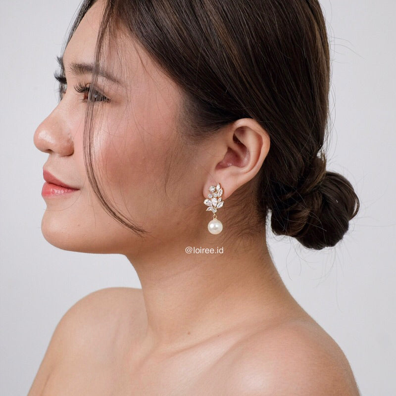 BAILEY Zirconia Pearl Earrings - Gold Plated