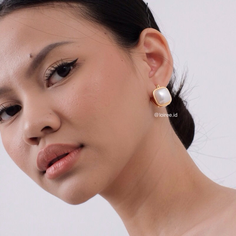ASTON Big Square Earrings - Gold Plated