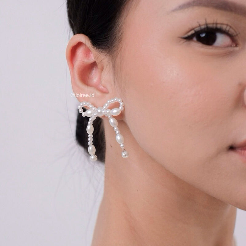 JANE Bow Pearl Earrings - Ribbon Coquette