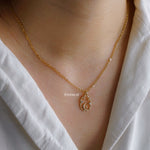 NIGHT SKY Pendant Chain Necklace - Gold Plated