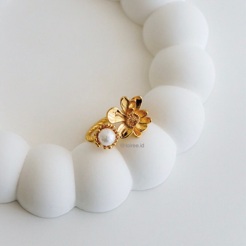 EUNICE | Everyday - Gold Plated Flower Ring