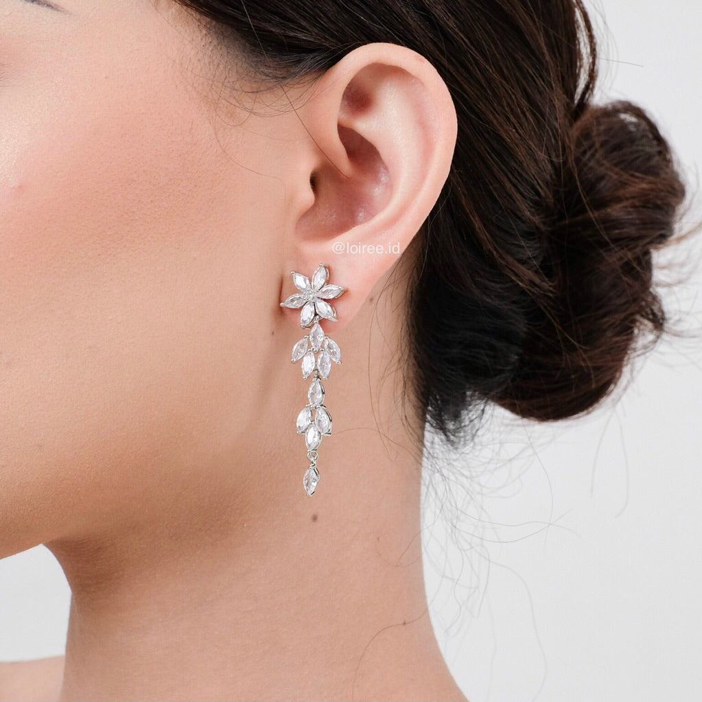 JENNIFER Zirconia Flower Necklace Earrings Bracelet Set - Wedding