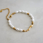 LAYLA Irregular Pearl Bracelet - Gold Plated