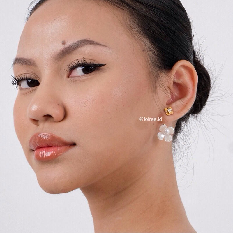 FLEUR Flower Earrings - Gold Plated