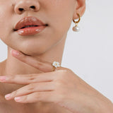 FIOR Flower Ring - Gold Plated