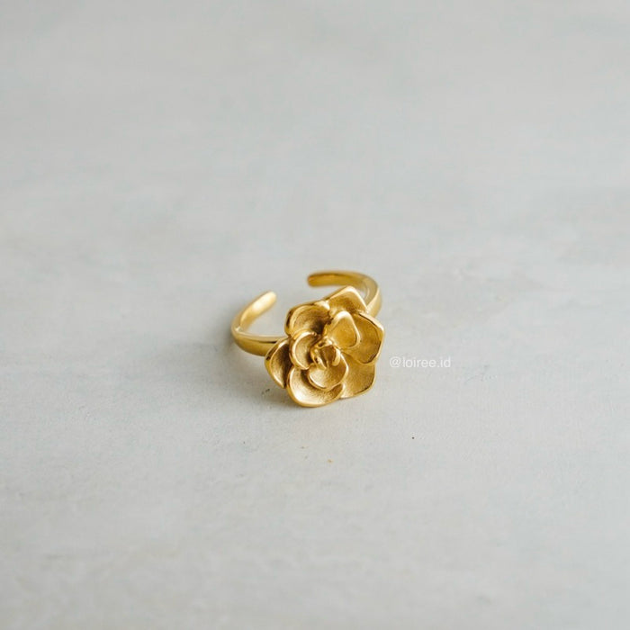 LANA Flower Ring - Gold Plated