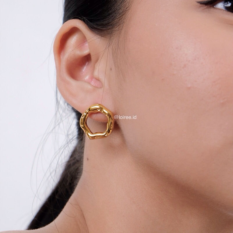 ZORA Round Hollow Stud Earrings - Gold Plated