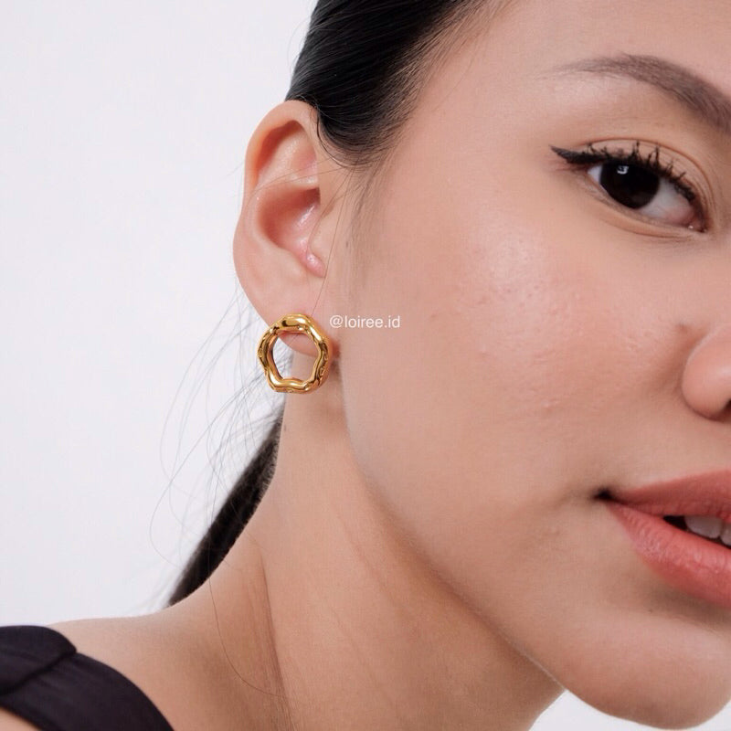 ZORA Round Hollow Stud Earrings - Gold Plated