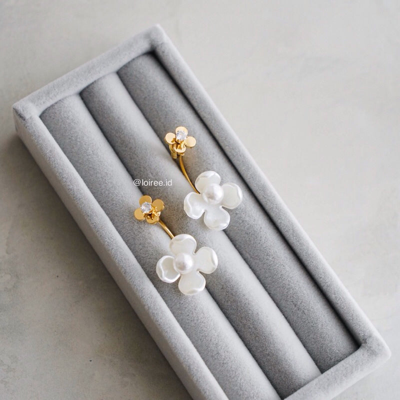 FLEUR Flower Earrings - Gold Plated