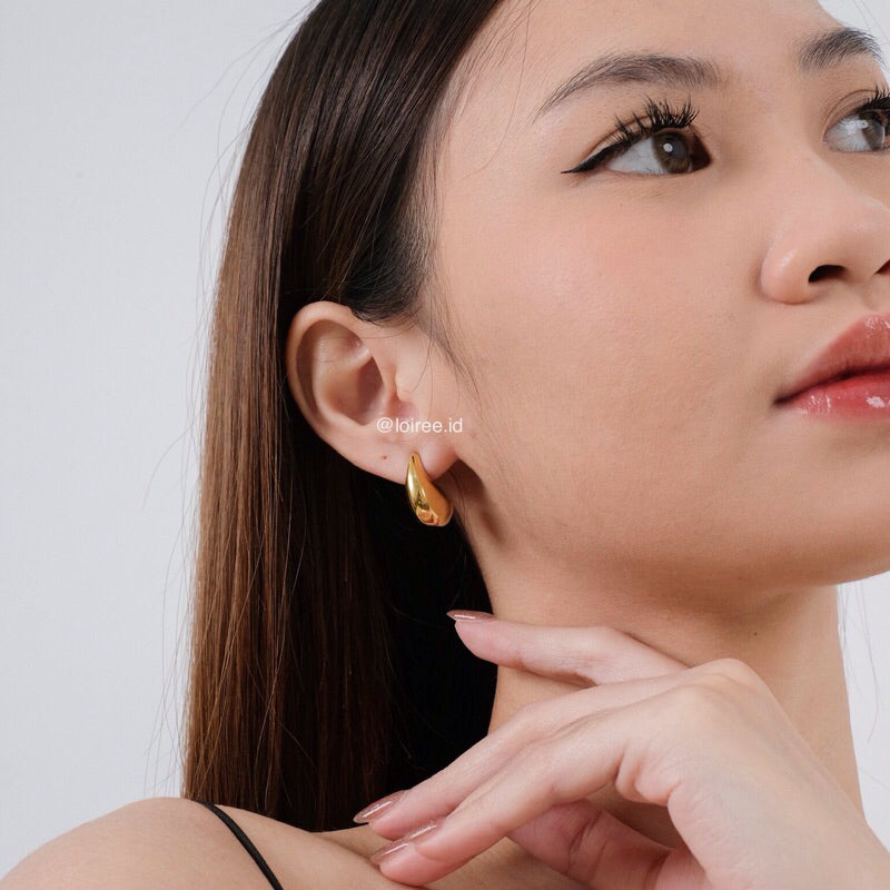 CRUZ Hollow Waterdrop Earrings - Gold Plated