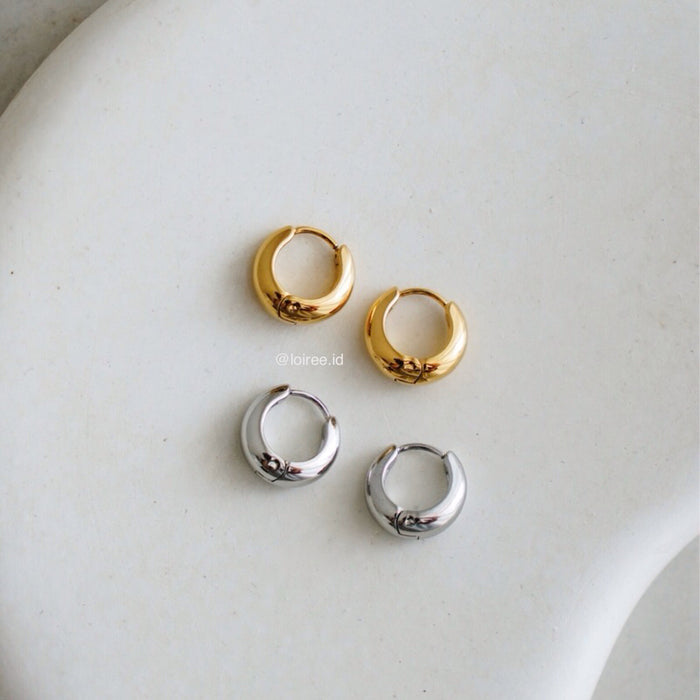 BYRON Mini Huggies Earrings - Gold Plated