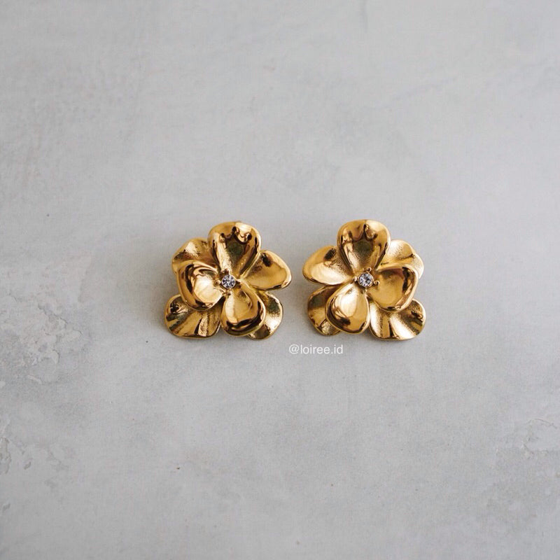 CAMELIA Bloom Flower Earrings - Gold Plated
