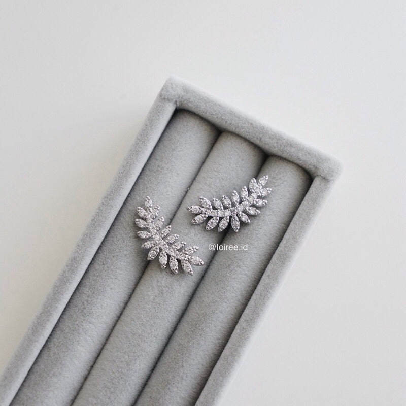 LEIKA Leaf Shaped Zirconia Earrings
