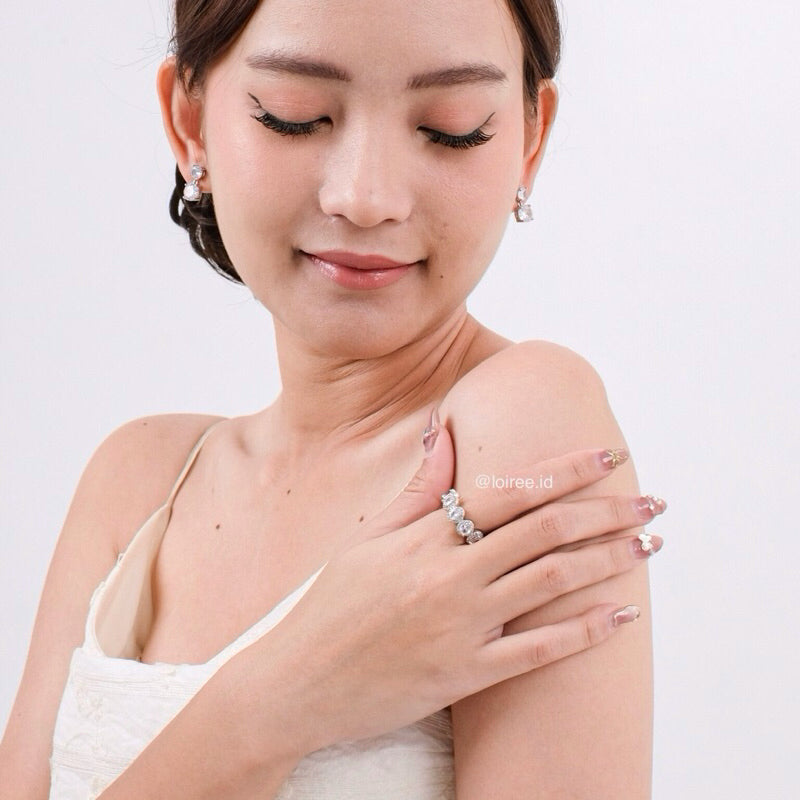 EMERY Oval Paved Zirconia Ring