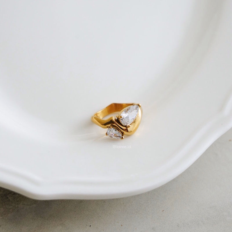 LOIREE - THANE Zirconia Irregular Ring - Gold Plated