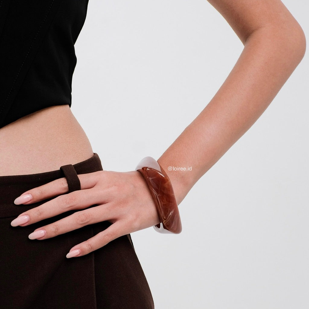 JIAN Vintage Resin Bangle Bracelet