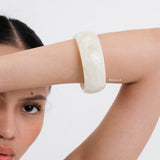 JIAN Vintage Resin Bangle Bracelet