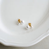 AILA Small Golden Pearls Earrings - Gold Plated
