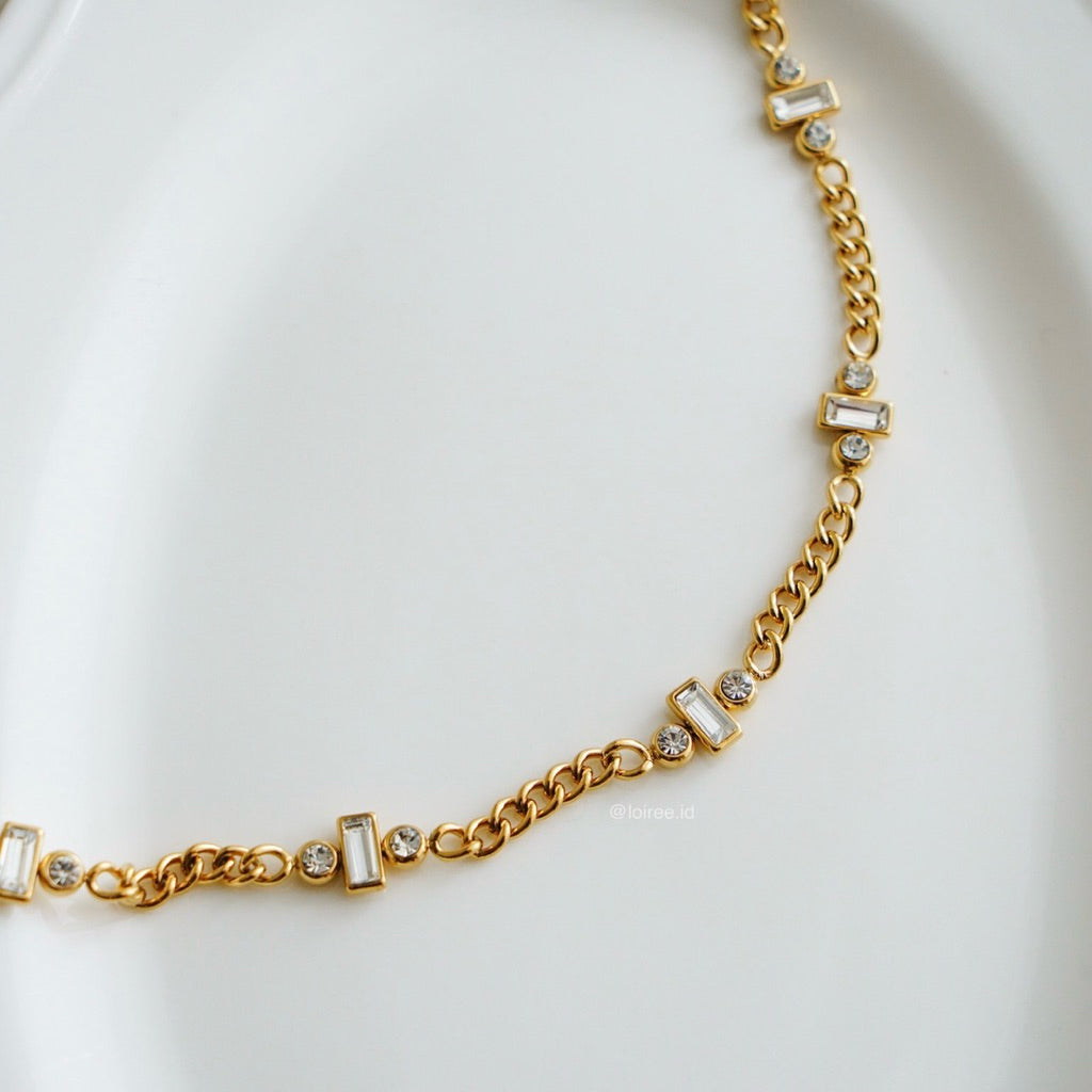 REAGAN Cuban Chain Necklace - 18K Gold Plated Stainless Steel