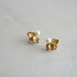 PEARSON Flower Pearl Earrings - Gold Plated
