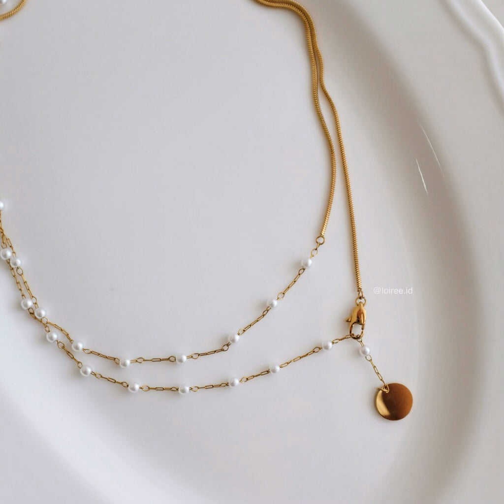 LOIREE - LAYNE Pearl Snake Chain Necklace - Gold Plated Stainless Steel