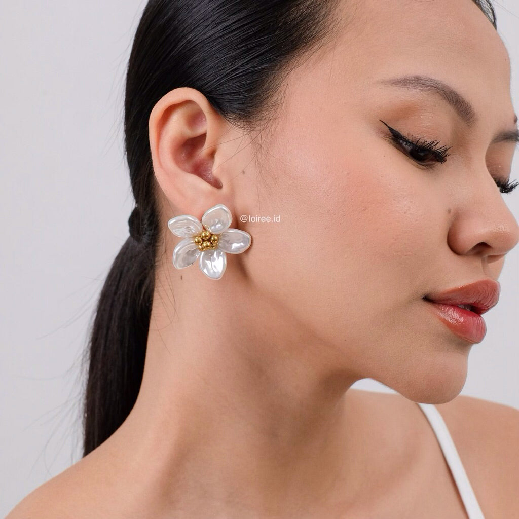 LOIREE - PRAIRIE Big Flower Earrings - Gold Plated Stainless Steel